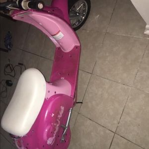 Razor scooter